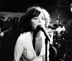 20070824015002-bjork-pie.jpg
